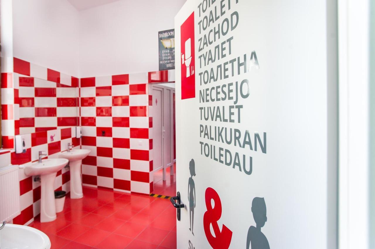 B13 Hostel Sibiu Bagian luar foto
