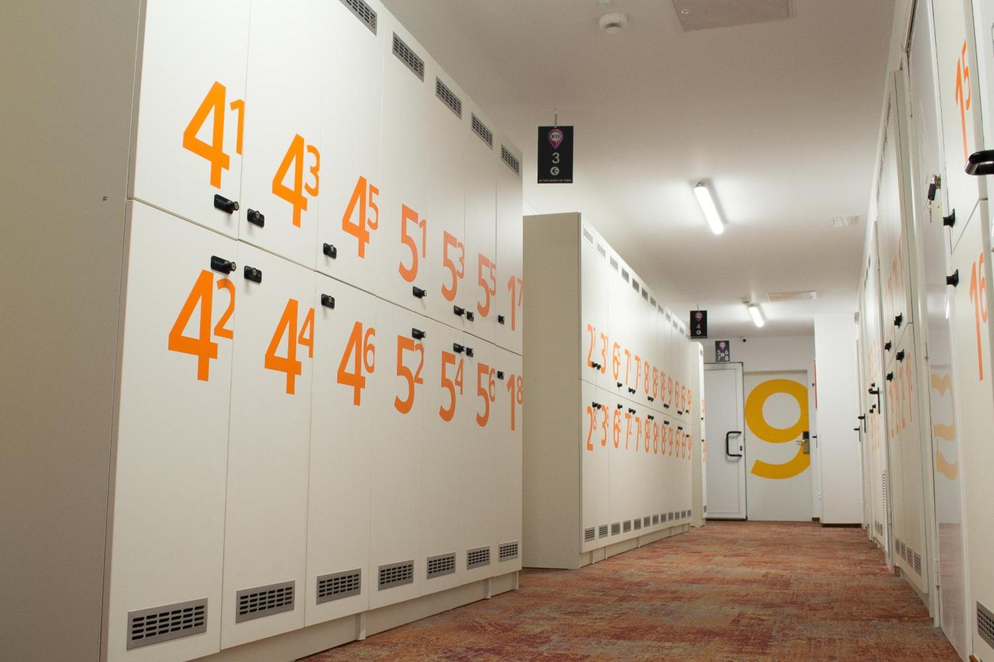 B13 Hostel Sibiu Bagian luar foto