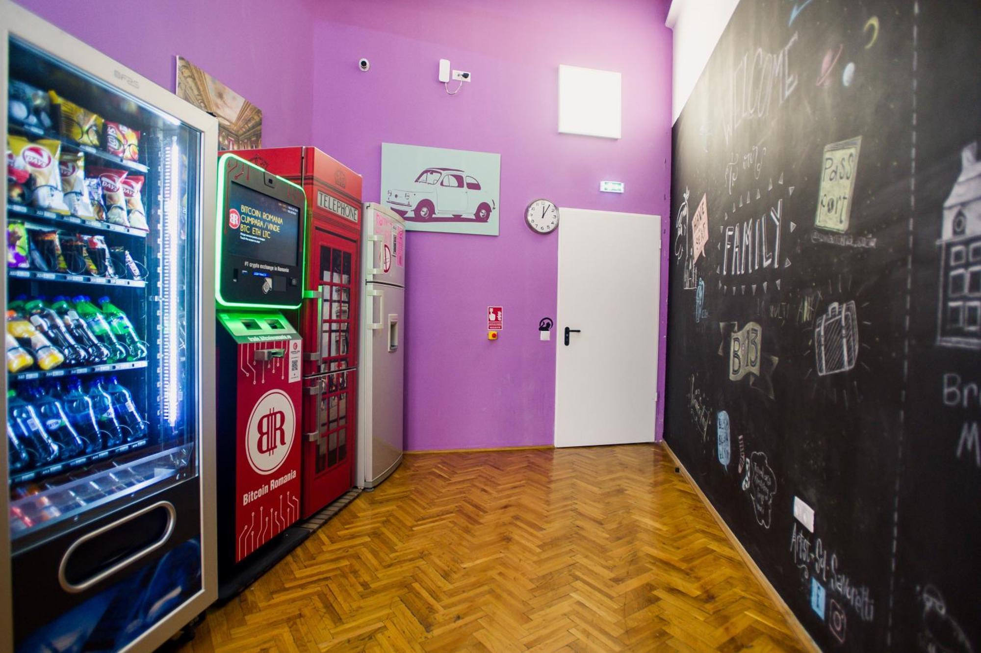 B13 Hostel Sibiu Bagian luar foto